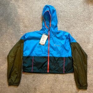 Cotopaxi wind breaker